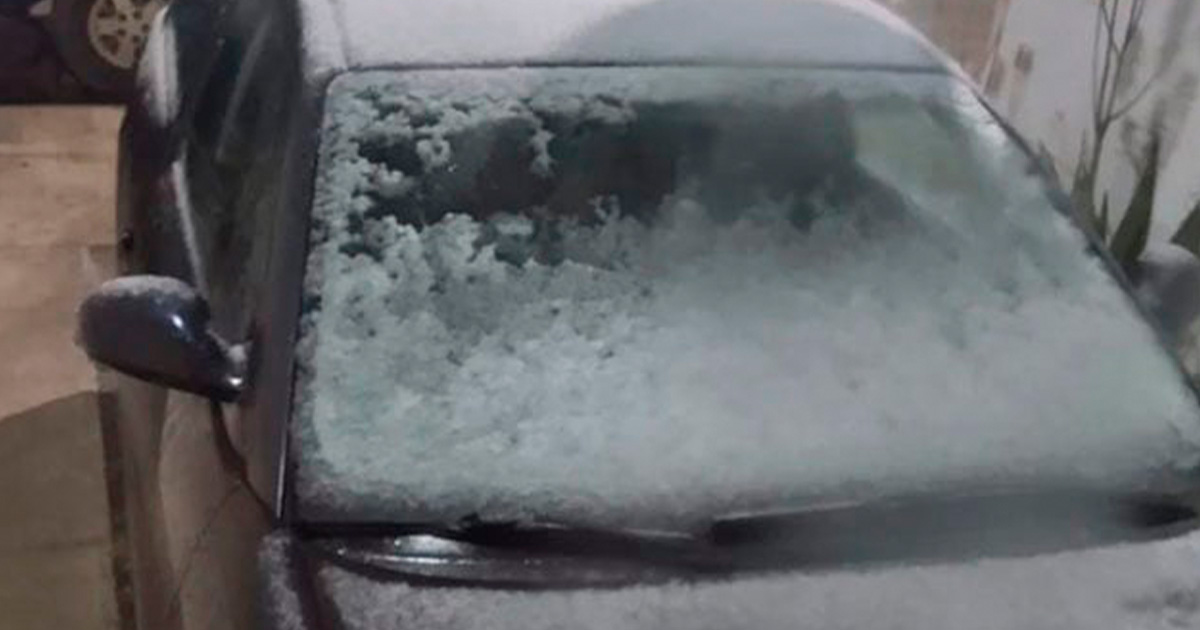 Radio_Zocalo's tweet image. ¿Cómo quitar el hielo del parabrisas de un auto?
tinyurl.com/3z8um3xv
#México #Parabrisas #Hielo #TemperaturasCongelantes