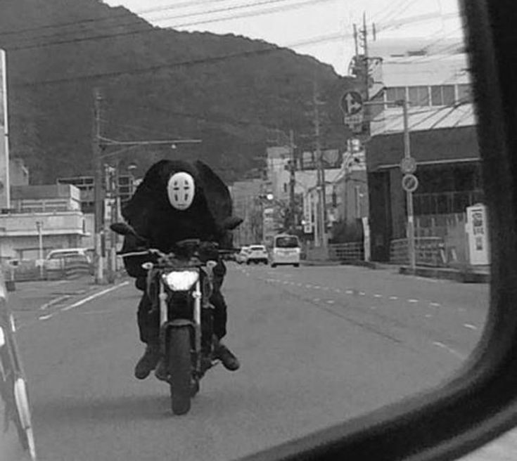 JP_HuracanBand's tweet photo. Studio Ghibli viniendo a demandar a Geraldine Fernández por uso de material protegido por derechos de autor y usurpación de propiedad intelectual https://t.co/pZxUYcbnFU