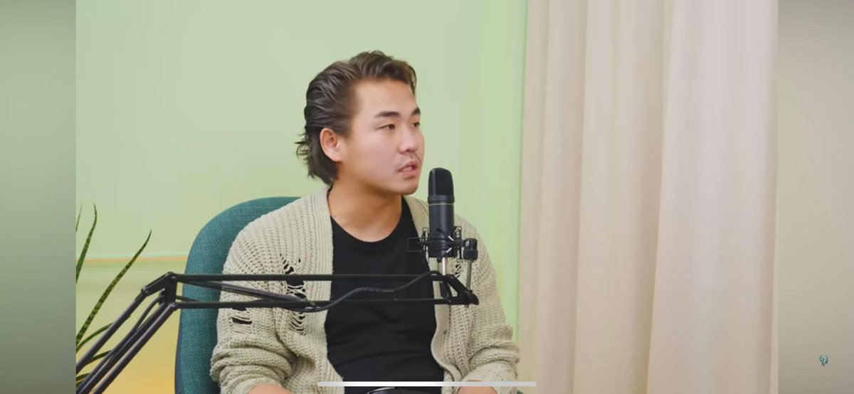 “Чи амжилтгүй бол чамайг хүний тооноос хасна”  - Цэнгүүн /бүжигчин/

Саяхан энэ залуугийн орсон Сэтгэл гутралаа давах нь нэвтрүүлгийг олж үзлээ. Чухамхүү үнэнг хэлж байна. Гол зурахаар үнэнг голоо зуран байж олон нийтийн өмнө хэлэн суух уг залуу өнөө цагийн илчлэгдээгүй, төөрсөн