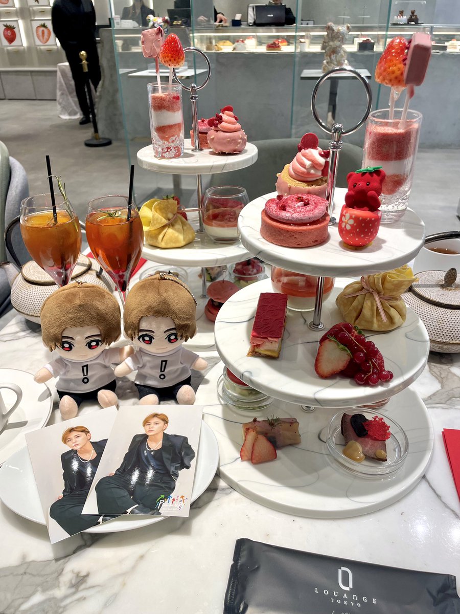 bararararara_'s tweet photo. 苺づくしのアフヌンが可愛すぎたので見て〜🥺‼️💖💖💖

 #ルワンジュ東京 #アフヌン #日常垢  #カフェ巡り #日常垢さんとつながりたい #わーーージャニオタさんと繋がるお時間がまいりましたいっぱい繋がりましょ https://t.co/Y58Ge2R2QQ