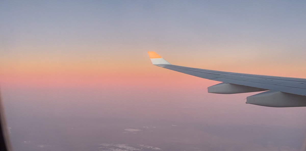 sarahwhaibi's tweet photo. It's only when you're flying above it that you realize how incredible the Earth really is. https://t.co/2KI1Dd4aTs
