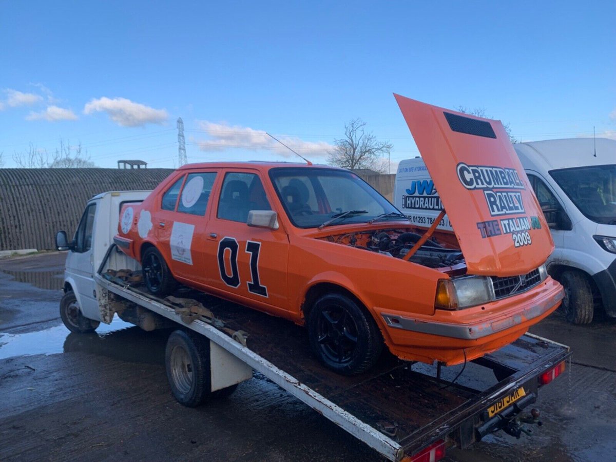 BarnFindsUK's tweet photo. Ad:  Volvo 340 with a Renault 19 16 valve engine conversion - "been in storage for a very long time now"
On eBay here -->> https://t.co/S8wjRB3vYM

 #Volvo340 #Renault19 #EngineConversion #ClassicCars #CarRestoration https://t.co/KRp8DLo3iW