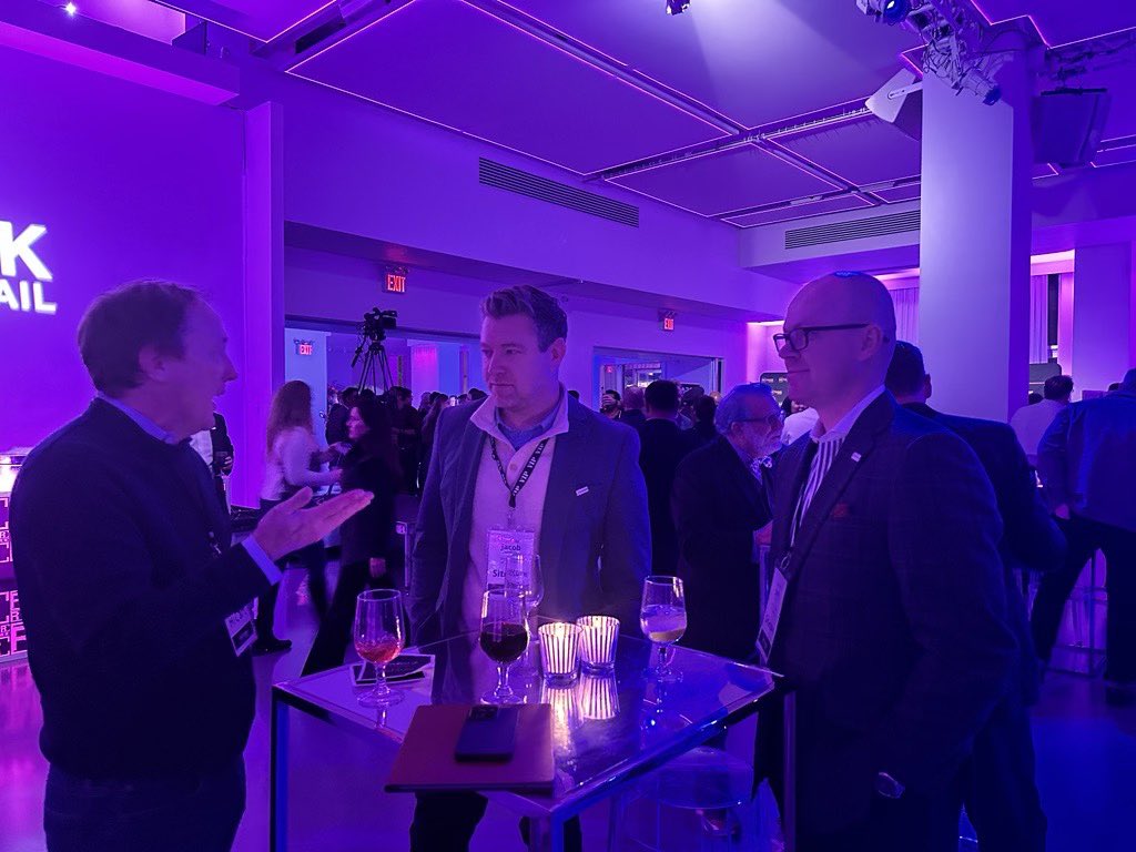 Sitecore's tweet photo. If data is where you need it to be, you can focus on innovating! @Microsoft Fabric + #Sitecore OrderCloud enables a whole new way to unify data across customer preferences that can seamlessly extend into digital transactions. β @jacobhookom @RETHINK_Retail #AIRConference #NRF2024 https://t.co/bC5fPpU6Fd
