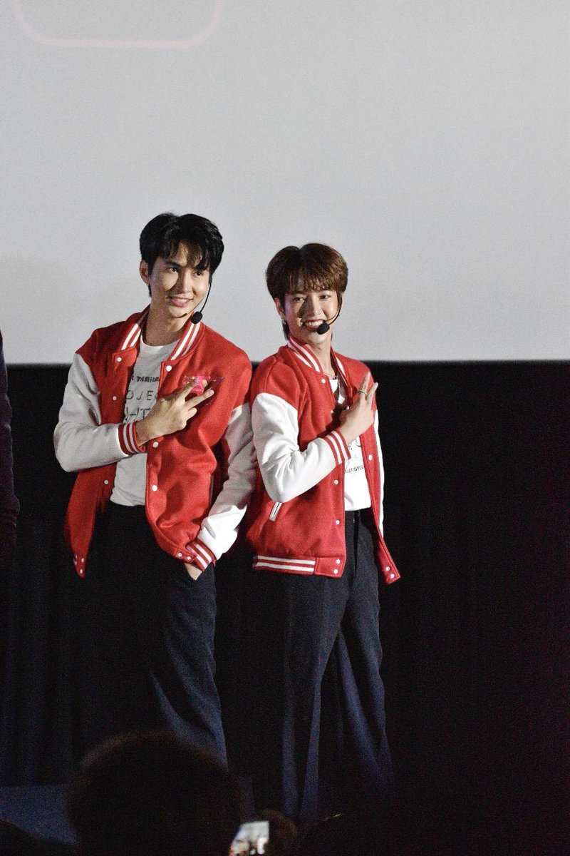 cws_xx's tweet photo. 🎤 Born to be ใช่เพียงสิ่งที่ฝัน
- เมื่อเราอยู่บนเวที เราจะเป็นตัวเราเอง และคอยมอบความสุขให้กับทุกคน เราก็จะมีความสุขที่ได้เห็นรอยยิ้มของทุกคน 🥰🙏
#borntobeytheseries #chokunwachirawich #wellthailand
Cr 📸 : @joonniijoon https://t.co/adeopthr3D