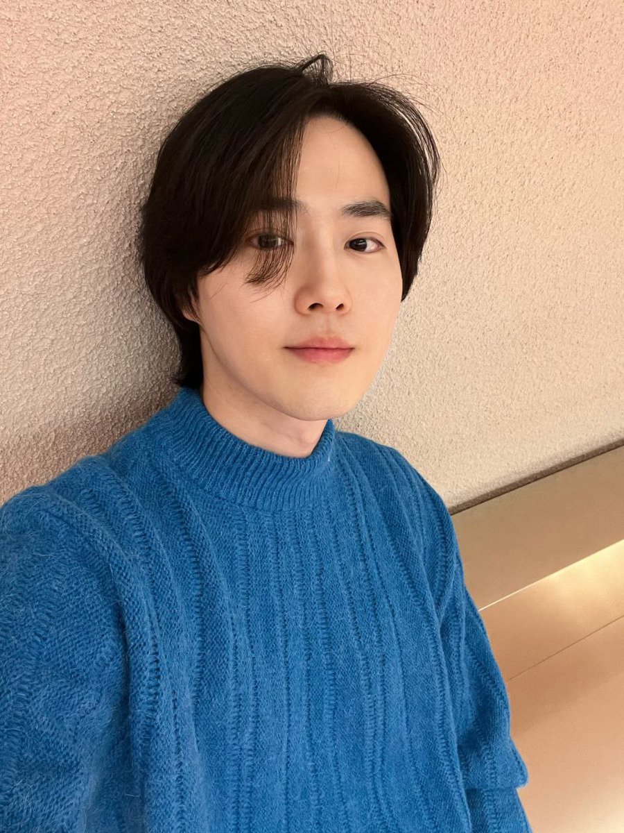 eriexol7777's tweet photo. فرشته آبی پوش من
#EXO #엑소 @weareoneEXO 
@B_hundred_Hyun @layzhang https://t.co/KBujNu8AtH