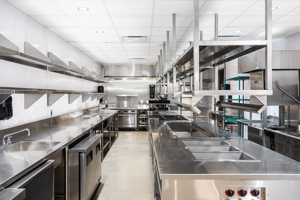 ChandosLTD's tweet photo. Seed n Salt is known in Calgary, AB, as a place for a delicious meal and a comfortable dining experience. Our special services group (SSG) worked with Seed n Salt to build the newest location in downtown Calgary on the ground floor of a 40 storey tower.
#CalgaryConstruction https://t.co/cr5cIR3CcM