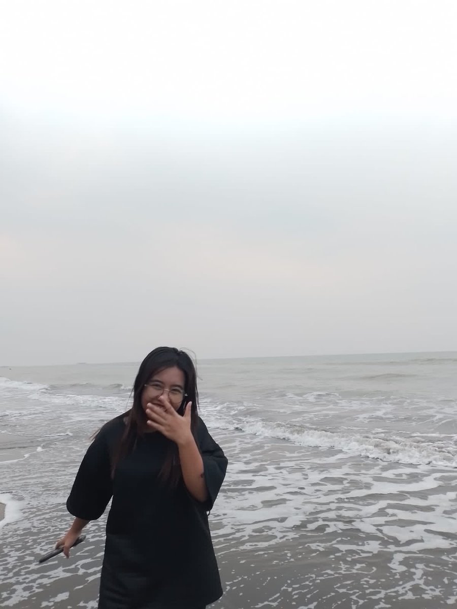 ylcalant's tweet photo. The ocean is so deep, like the way i feel for you (???)

#CSD #CaratSelcaDay #DK #DOKYEOM #seventeen https://t.co/6T2YMQTxHE