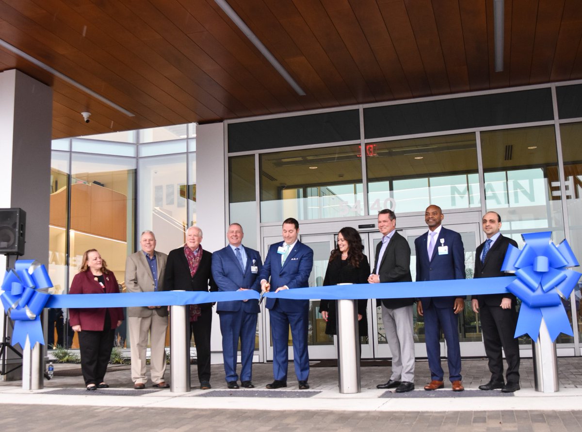 DanisBuilds's tweet photo. Congratulations to our friends at @mercy_health Health on the ribbon cutting of their new Kings Mills hospital! Warren Co. Commissioner, Dave Young, put it best: "This is where lives are changed, and lives are saved."
#DanisBuilds #PlanInnovateBuild #HealthcareConstruction https://t.co/1QOClLhxoe