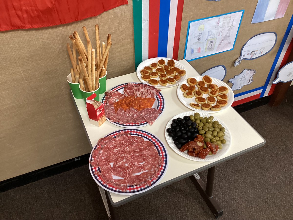 MrNicklinBHPS's tweet photo. @BeaufortHillPri #year4BHPS have had a fantastic immersion day to start our new topic. We've created tourist videos for our favourite Italian cities, translated from Welsh to Italian, sampled Italian snacks, built leaning towers of Pisa... and even made our own ice cream! 😋🏴󠁧󠁢󠁷󠁬󠁳󠁿🇮🇹 https://t.co/DoxtmOsBc3