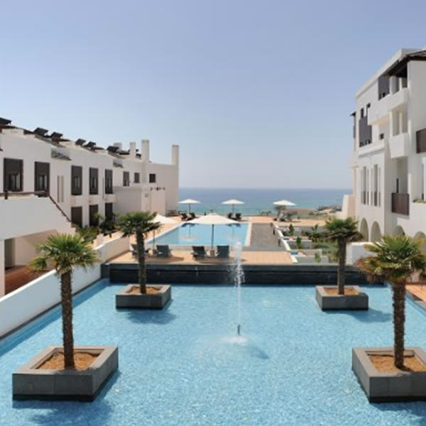 algarve_news's tweet image. Beautiful 2 bedroom townhouse, just 2 minutes walk from Porto de Mós beach, Lagos. 
algarvedailynews.com/property-news/…
#Lagos #2bedroom #townhouse #walktothebeach #PortodeMós #propertyforsale #realestate #investmentproperty #algarve