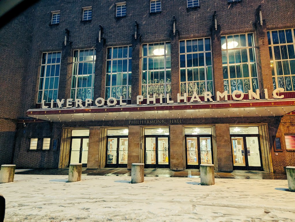 maryhigham's tweet photo. Hope Street you absolute beauty 😍
#Liverpool #snow #uksnow https://t.co/RAs3w5JlXC