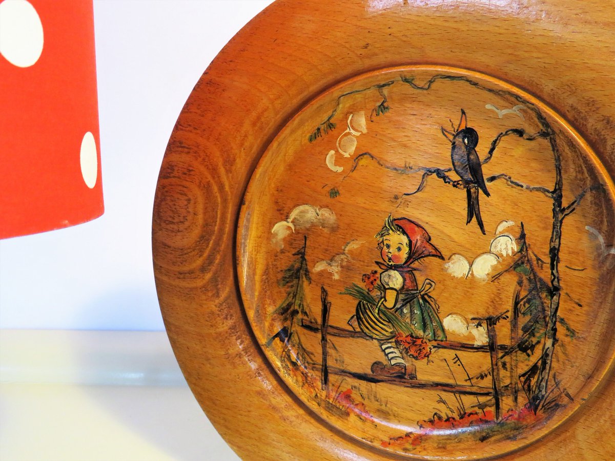 MaLanterne's tweet photo. Vintage Wooden Wall Decorative Plate, Round Hand Painted Plate, Country Farmhouse Wall Art Decor, Gift for Kids, Nursery Decor, Holland, 70s https://t.co/3kL0tFsweL #Holidays #blackfriday #Music #Free shipping #Summerdress #Fashion #Sales #HandmadePlate https://t.co/VjWbqDBqoV