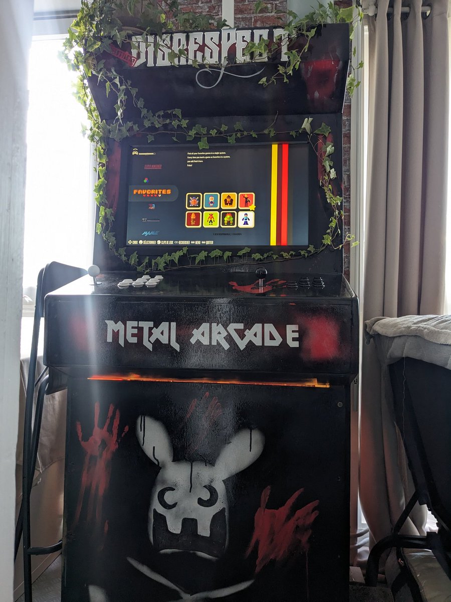 tomsloading's tweet image. Merci a @recalbox pour ce petit cadeau qui va venir agrandir ma collection déjà bien garnie. 
Pour vous remercier, voici quelques photos de ma borne propulsée par recalbox et qui a fait les belles heures d'un ancien bar jeux vidéo à Lille.