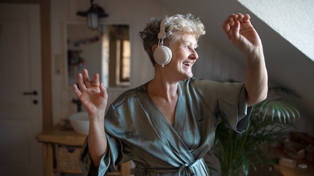 For seniors who have reached the point of ease over effort, the future of heart health monitoring is sitting right underneath you.  ➡ bit.ly/48RNSIg
