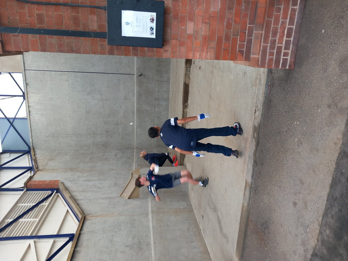 Repton Fives tweet media
