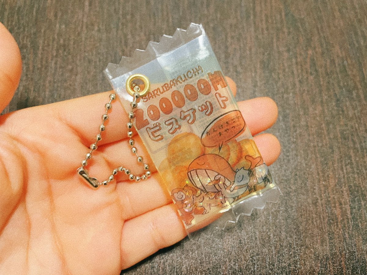 tsuru_chan01's tweet photo. リアルタイムで写真撮って
一個作ったよん🫱

熱を使ってビニールをくっつけるところが1番好き

かわいくできたのでぜひ！ https://t.co/c42hxQu5aF