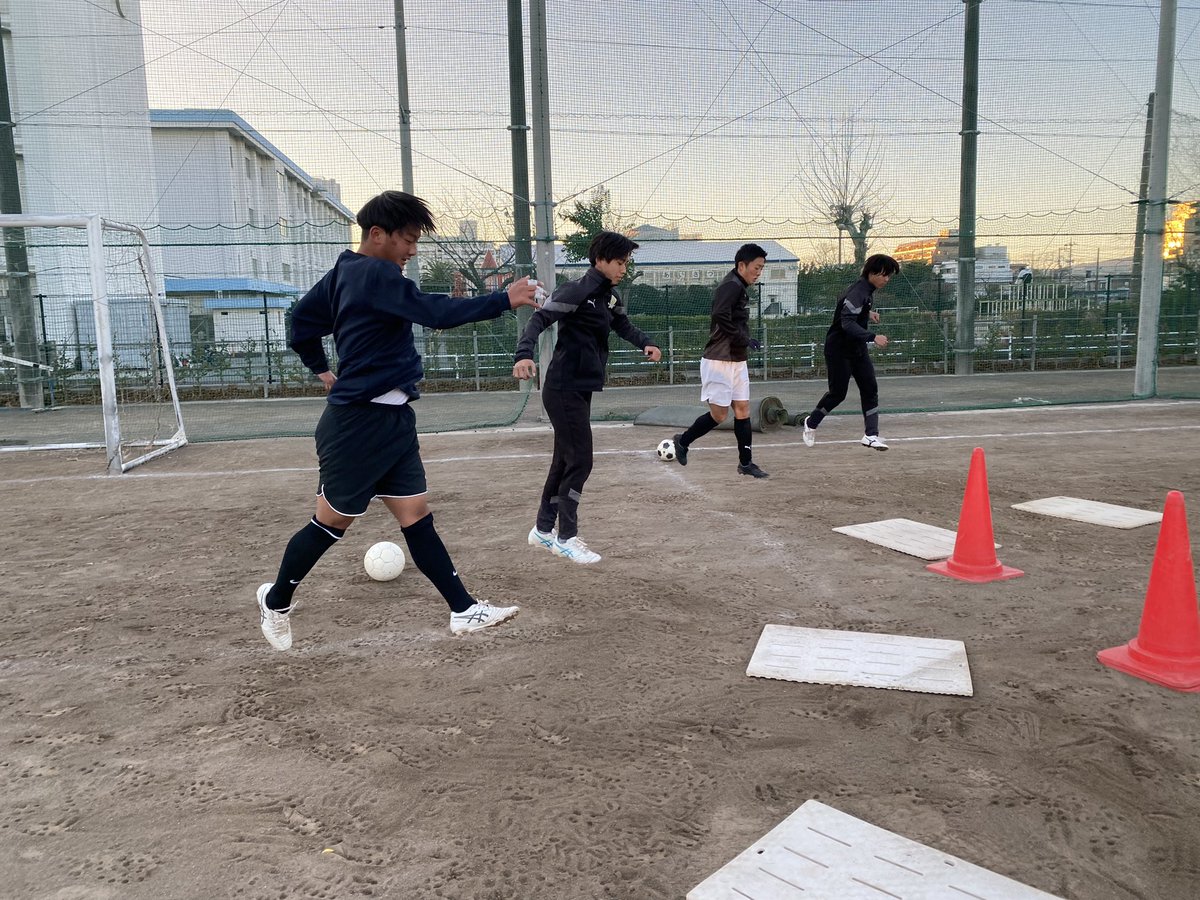 ncfc284's tweet photo. 2024.01.16
【後藤さんトレ】
　やればやっただけ成果が感じられるのが後藤さんのトレーニング。特に外から見ている指導者は、伸びている選手はよくわかります。
　与えられたことを頑張るのは当然、プラスαで考えられる選手は成長速度も早いように感じます。
　後藤さんありがとうございました！ https://t.co/eBxbL3iuw7