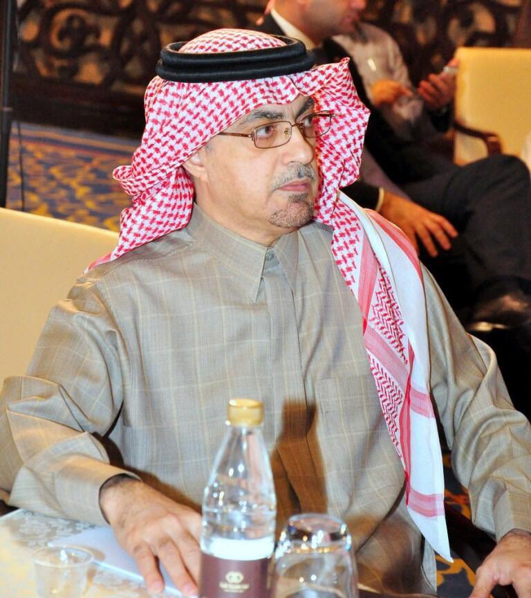 #تاريخ_الخبر 

الرجل الأنيق صاحب الأخلاق العالية 

المهندس : #فؤاد_الفاخري 
مدير عام #الراشد_مول سابقاً.

أفنى عمره لأكثر من 25 عاماً في أقدم مول في المنطقة الشرقية #الراشد_مول 

كل فرد، وكل جهة حكومية وقطاع خاص وقطاع غير ربحي يتذكر مواقفه المشرفة.

هذا الرجل يستحق ان يخلد اسمه