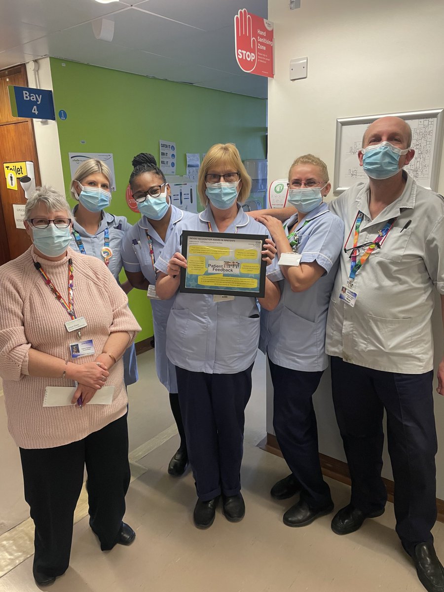 Pleased to announce that today Patient Experience presented a Patient Recognition Award to Staff Nurse Audrey Holyand from the LRI Surgical Day Ward. This is in recognition of the fantastic patient feedback she's received! 👏 @sueburtonDCN @Leic_hospital @HoggJulie