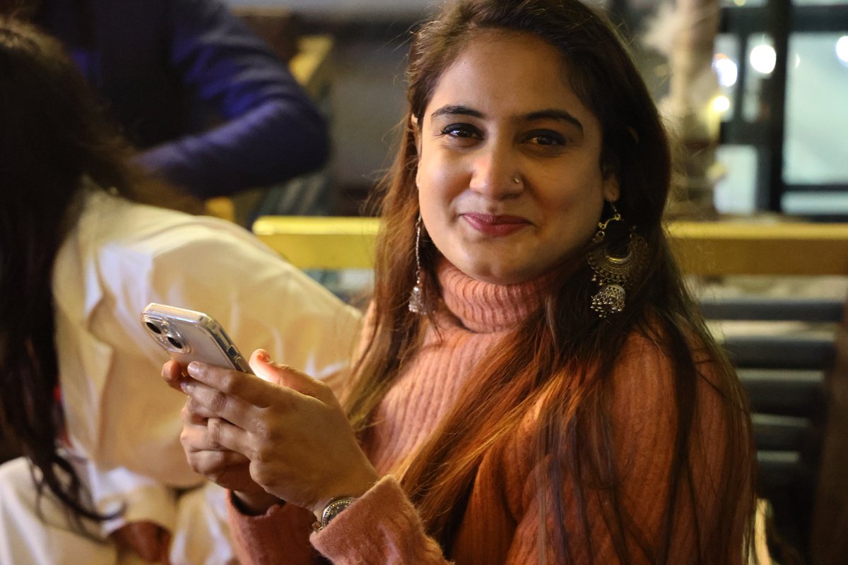 प्रिय समाजवादी पार्टी के यादवों!
 प्रज्ञा मिश्रा जी ने जो कहा उसपर अपने समाज के लोगों की राय लेते,कमी कहाँ रह रही है सुधार करते, वर्तमान परिस्थितियों का आंकलन करके जो कमियाँ हो रही हैं उसमें सुधार करते,अपने नेता तक समाज की नाराजगी की बात पहुँचाते लेकिन.........

तुम तो बस