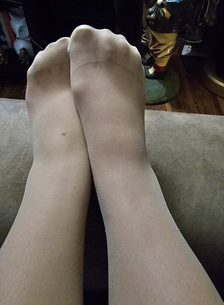 DisneyDelight13's tweet photo. Anyone wanna massage me, hands, mouth, tongue maybe start with oil, then add your own lubricants? Follow me at https://t.co/pzwQNS8uHn  #footfetish #highheels #feet #pantyhose #hose #specialrequeststaken #sendmewhatyouwant https://t.co/4Ov636dw49