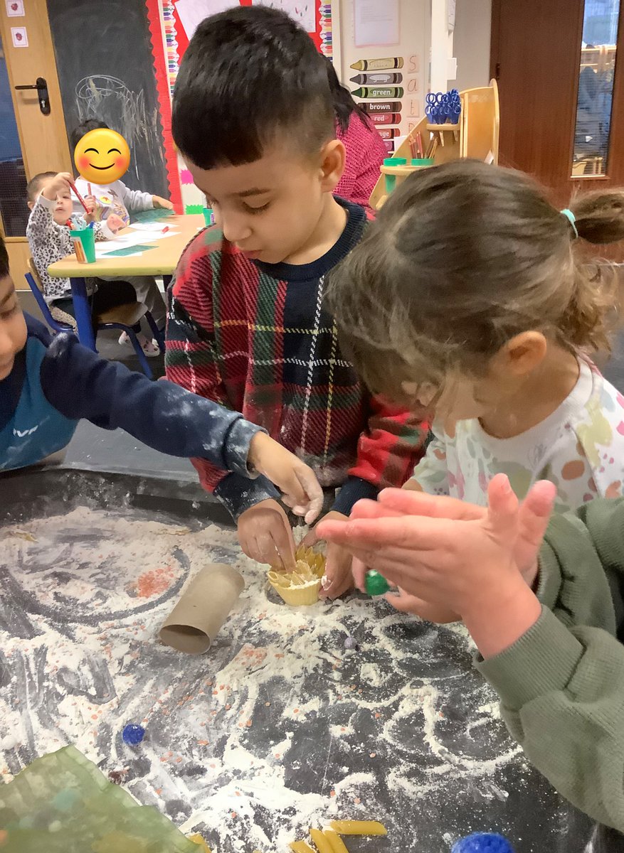 BeaumontPAc's tweet photo. Nursery have been exploring different sensory textures. Is it soft? Hard? Rough? Smooth? @SouthPennine #Adventuresinlearning #successfulstudents https://t.co/5N4SJ6OiOp