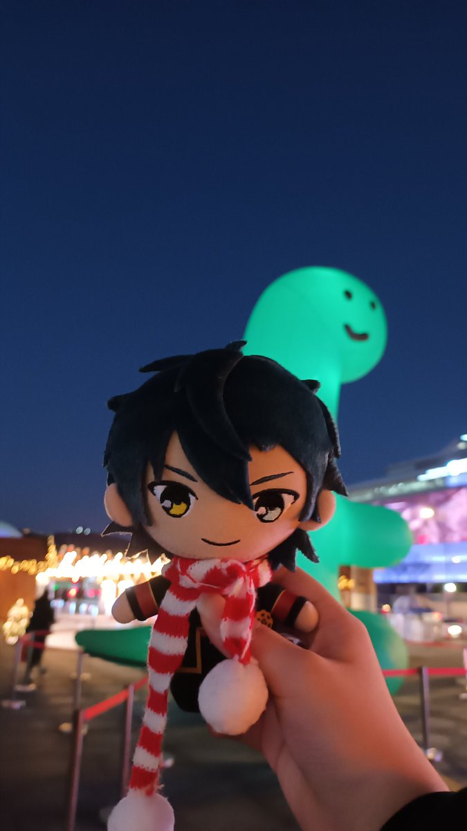 청룡의해라 공룡과 사진을 찍었어요 청룡이랑 공룡이랑 룡으로 끝나잖아요ㅣ