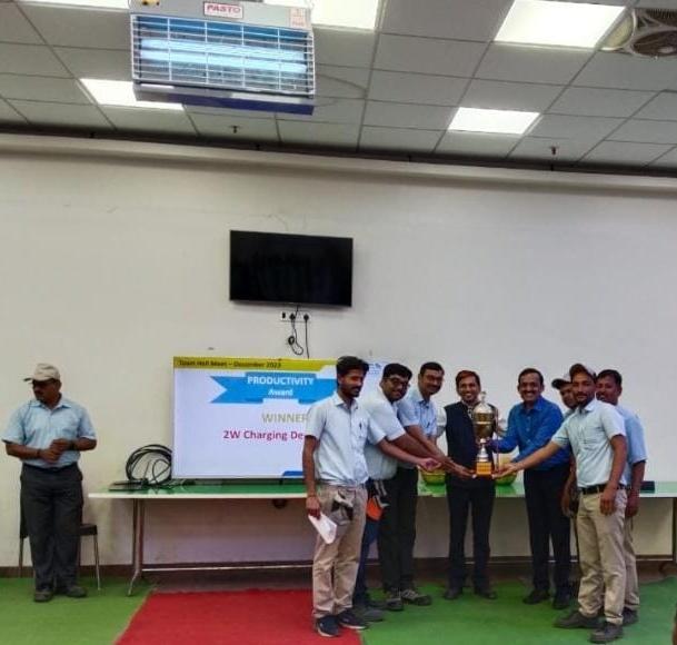 Bishnutripath's tweet photo. Our department has received this award from CEO sir Mr Ramashankar Pandey 
#IndiaKiBattery #TataGreenBattery
 #MonthlyMeet #TogetherWeWin https://t.co/QWo3fbPgzq