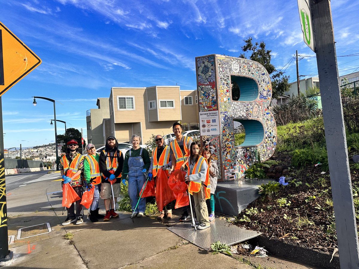 RefuseRefuseSF's tweet photo. Over the MLK weekend, over 320 volunteers picked up over 360 bags of trash, much of it very soggy.

What a wonderful way to honor Dr. King with service to the community. Thank you to all the volunteers that are being the change!

#keepsfclean #refuserefuse https://t.co/RYghfuSCh6