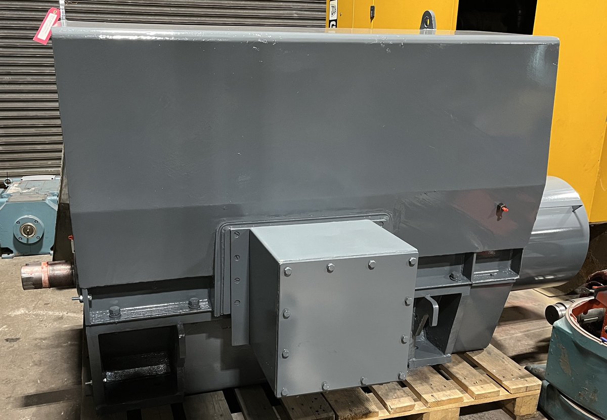 ParkGateLtd's tweet image. Brush 300kw 6 pole slip-ring motor ready to go to our customer. #electricmotors #slipring #caca