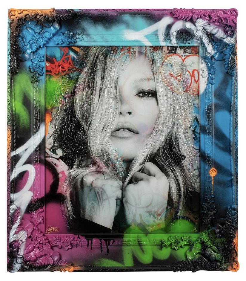 Happy 50th birthday today to Kate Moss!
Pictured:
'Rock Star Rogue' - JJ Adams
'Rock Star Rogue B&W' - JJ Adams
'Moss' - Ghost
For further information on these pieces please contact us
#katemoss #katemossstyle #katemoss90s #supermodel #britishfashion #fashion #art #originalart