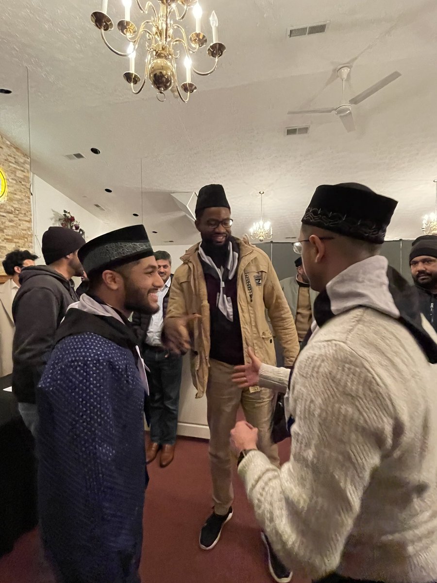MuslimYouthCol's tweet photo. Respected Sadr MKA USA Murabbi Abdullah Dibba sahib visited Columbus this Sunday! At night, Sadr sahib led an interactive session talking about the importance of staying connected to Jamaat and discussed the struggles that many Ahmadi youth face. We also presented him a gift! https://t.co/IyDIE0MnOz