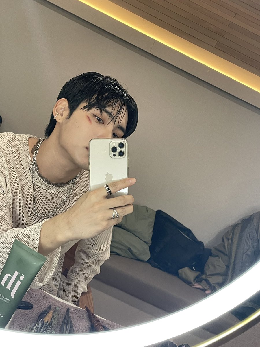 official_ACE7's tweet photo. [#에이스_박준희]
잘자요우리 초이들 🤍
#ACE #에이스 #박준희 https://t.co/sRUnveEw9s