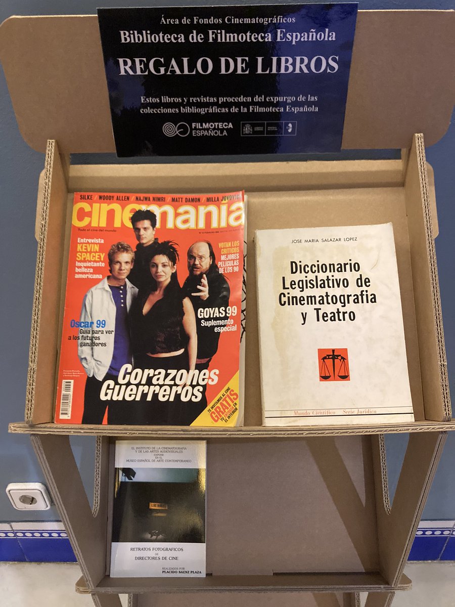 NachoEstrada78's tweet photo. Hoy en el Rincon de lectura gratuita del Doré de @Filmoteca_es te puedes llevar esta @CINEMANIA_ES de 1999 con @SSantiagosegura, @RamalloFernando #NeusAsensi y #JoelJoan en portada, promocionando el debut de #DanielMonzon, #ElCorazonDelGuerrero.
Joyita! https://t.co/Kfm7DIT9eM