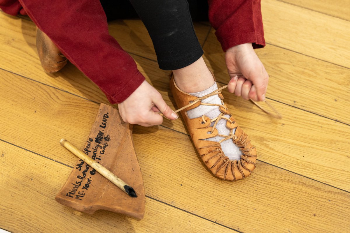 We had a fantastic time hosting the readingancientschoolroom.com in December. Young people from local schools became Roman students for the day, wearing authentic tunics and leather shoes. Here are pupils from St John Fisher Primary School learning the ancient way! @SJFOxford