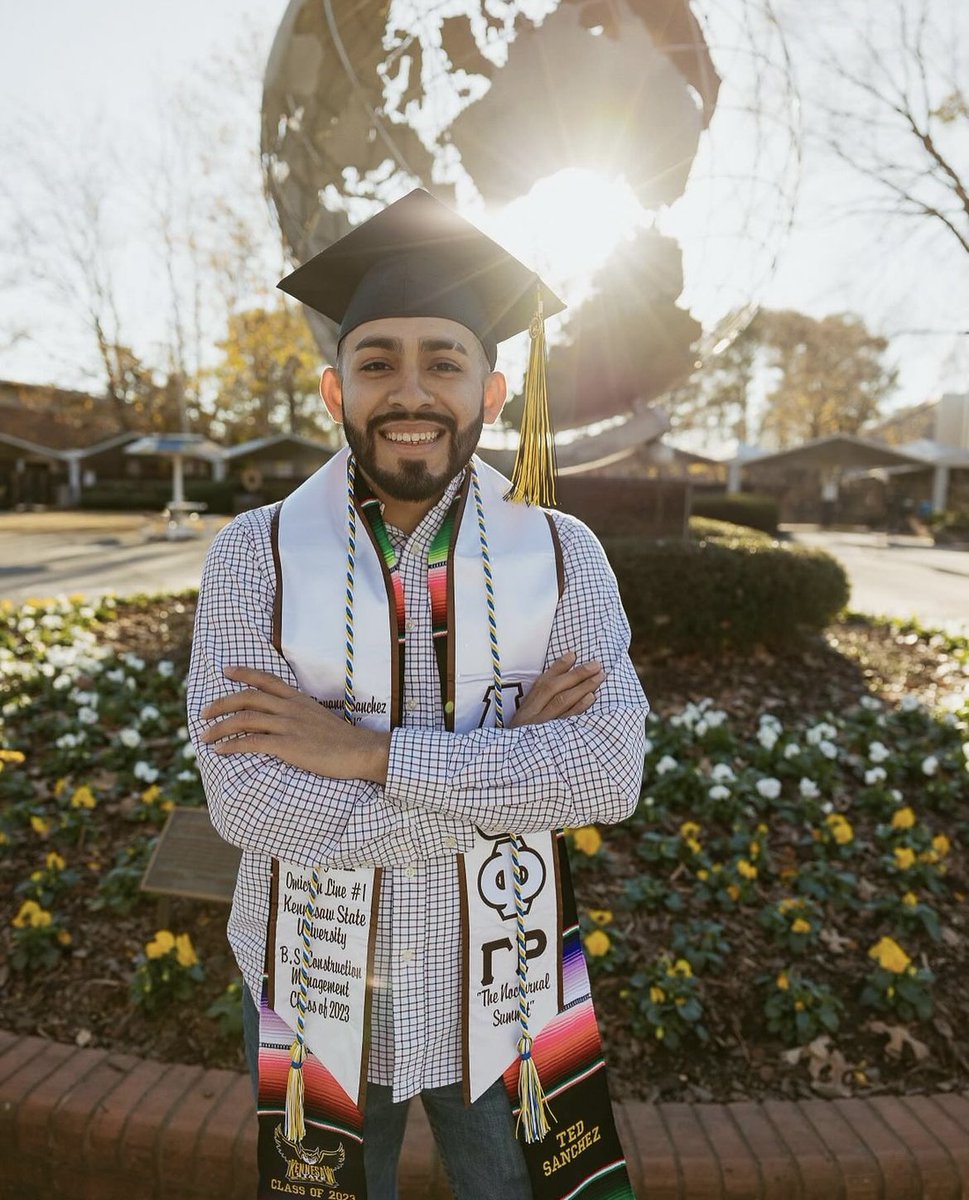 Lambdas1975's tweet photo. Education’s purpose is to replace an empty mind with an open one.
#LambdaThetaPhi #ΛΘΦ #Lambdas #LambdaGrad https://t.co/W0qH9yt9Pu