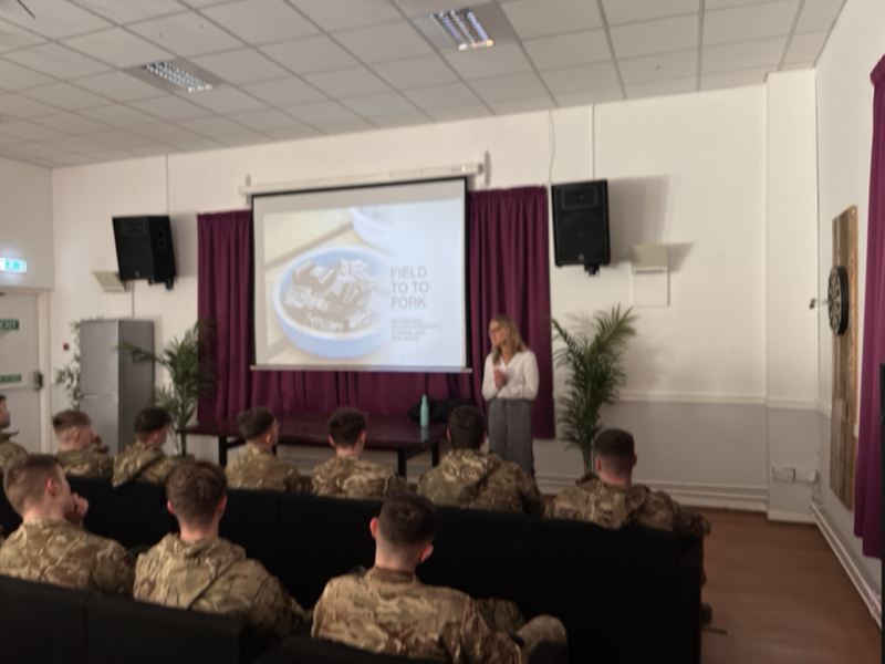 natasha_alonzi's tweet photo. Yesterday I began a week of talks starting with @3_rifles regiment on the powerful connection between food and mood. I shared insights on how nutrition impacts mental well-being and performance. Grateful for the engaging discussion! #FoodAndMood #ArmyWellness #NutritionTalk https://t.co/RmVS69RH5V