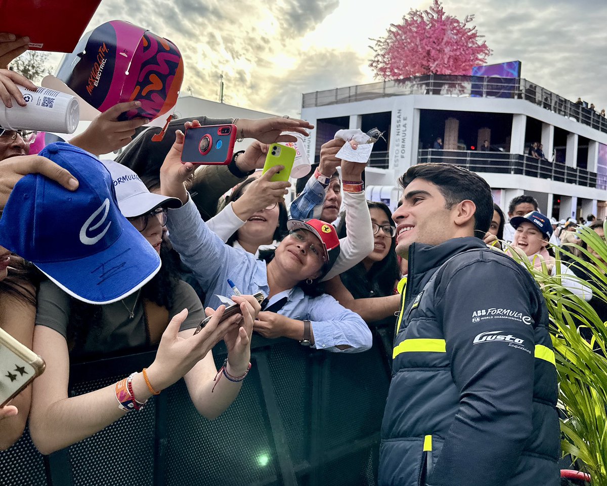 Gracias, México! 🇲🇽🙌

#ERTFE #FormulaE  #MexicoCityEPrix #Racing #Motorsport #DanTicktum #SeegioSetteCamara #FansLove