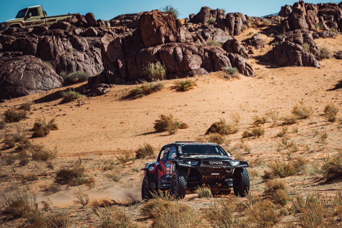 TheRealGiniel's tweet photo. A challenging Stage 9 for us, navigational hiccups added a layer of complexity. We keep our heads up for tomorrow. #dakar2024 #TGRSA #backtgrsa https://t.co/dh4Q9lb0HU