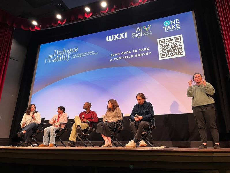 MoveToInclude tweet media