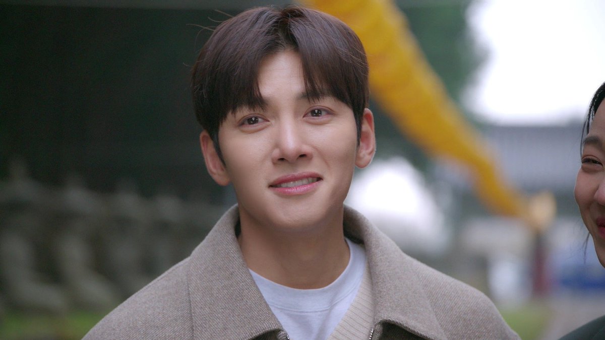 jcwcontent's tweet photo. ji chang wook as cho yongpil in "welcome to samdalri" ep14. https://t.co/XkXvVGP8Qi