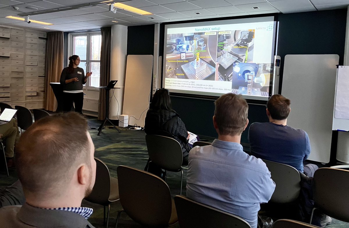 MAXIVLaboratory's tweet photo. What happens to organisms exposed to #uranium in nature? Lisa Rossbach @UniNMBU describes work w uranium elemental #mapping of nematode c. elegans from U-nanoparticle exposure + measurements at #NanoMAX beamline. #MAXIV35UserMeeting #toxicology #xrays #physics https://t.co/rClJBfUKs1