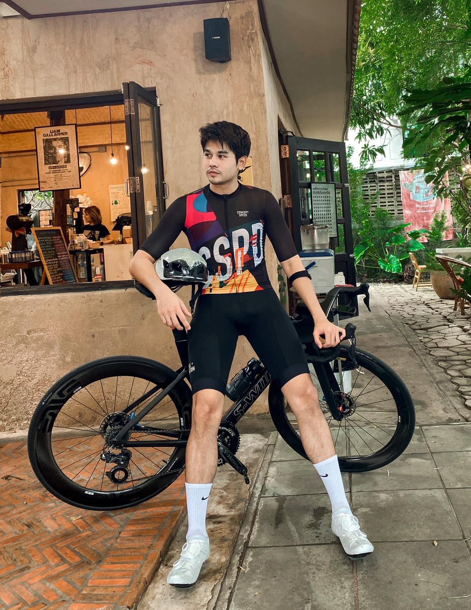 manbikesexy's tweet photo. หล่อมากน้องนุ แอดติดต���มน้องมานานแล้ว หล่อเท่ คิดว่าหลายๆคนคงจะชอบนะ
#ปั่นจักรยาน
#นักปั่นจักรยาน https://t.co/qXnGw76CNy