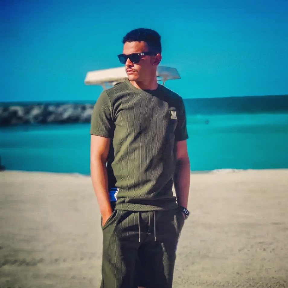 M_ZO_Z's tweet photo. #صورة_ملف_شخصي_جديدة https://t.co/OctvHn40Mo