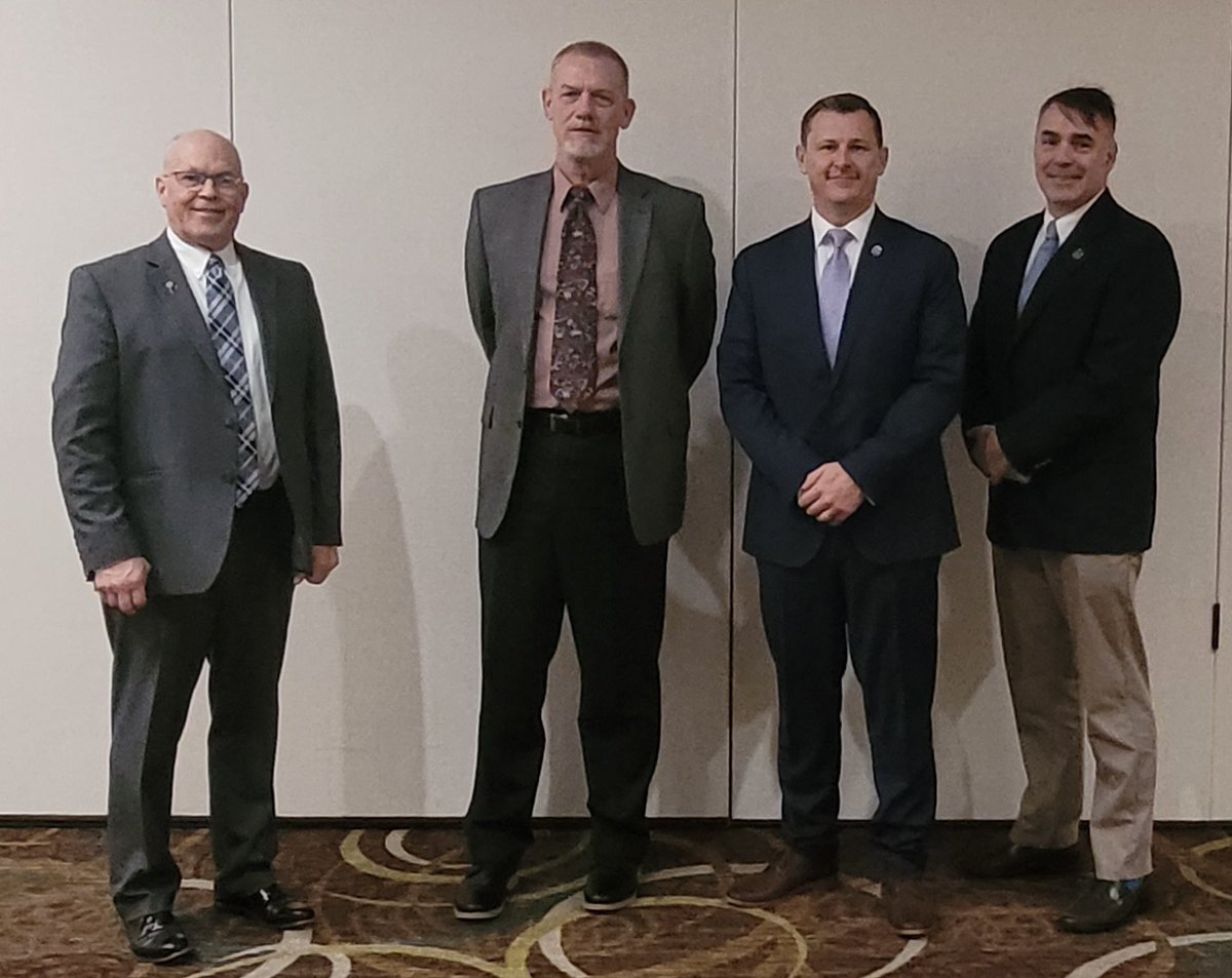 ilfbinaa1951's tweet photo. On January 11, 2024, The IL Chapter of the FBI NAA swore in the newest board members to the State Board, Northern Board and the Railsplitter Board. The IL Chapter would like to thank outgoing President Brian Goss for his leadership as the IL State Board President
@FBINAAQuantico https://t.co/2QkY5jWDE4