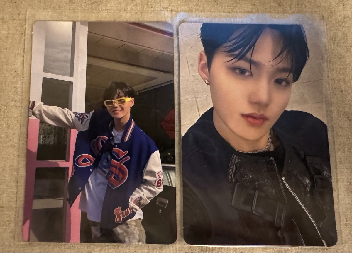 kahdieb3's tweet photo. 트레저 더세임 럭드 양도합니다
도영 set 0.4

Treasure Doyoung ld the same lucky draw wts https://t.co/dgrp03iNon