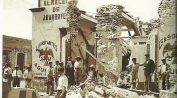 nvinoticiasoax's tweet photo. ¿Lo sabías? Fue alrededor de las 20 horas del 14 de enero 1931, hace 93 años, que un terremoto de 7.8 proviniente de Loxicha comenzó a sacudir ferozmente la tierra, dejando a la ciudad de #Oaxaca en ruinas y redefiniendo el rumbo de nuestra historia como pueblo. https://t.co/dBOPdsgkh8