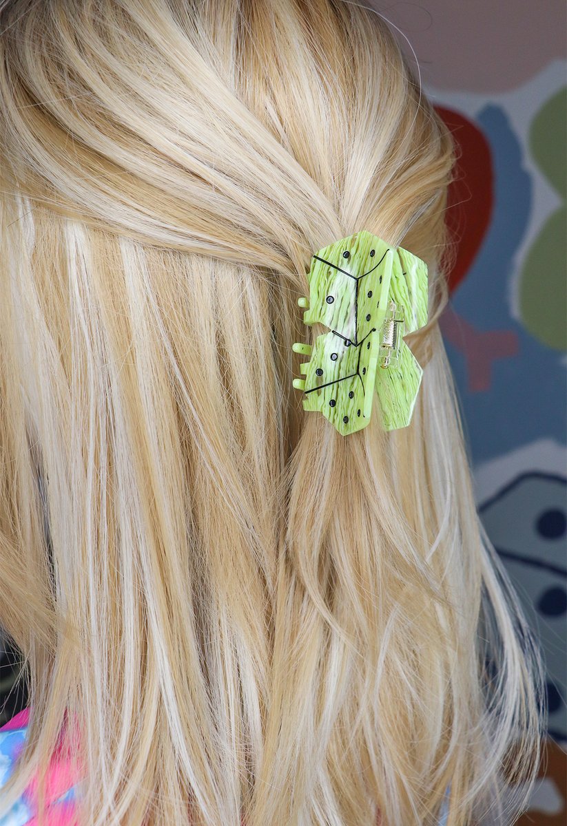 HAYLEY ELSAESSER tweet media