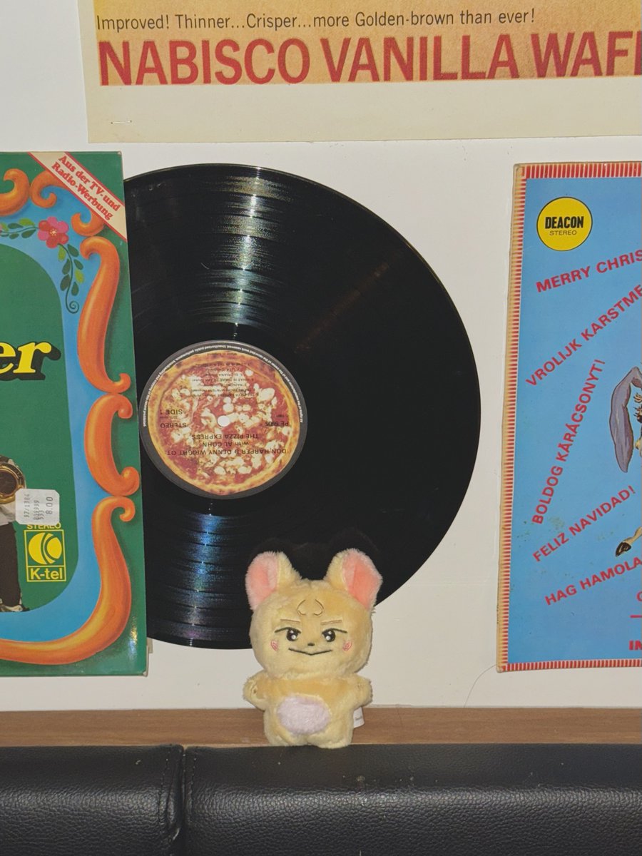 #하트뎨_까꿍 💛

우리 배뽈록뎨 제가아는 뭉탱이중에 제일 용맹합니다 빵실뎨는 눈이 정말 초롱초롱하구요 모범생같으네요 얼딩뎨의 인자함에는 저도 혀를 내두를 정도입니다 아무튼간에 우리 하트뎨 많은사랑감사합니다