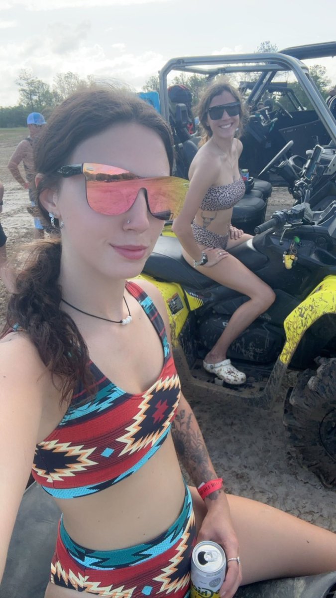 aubsss00's tweet photo. 📍 always at the mud park https://t.co/1ZIuMoZHga